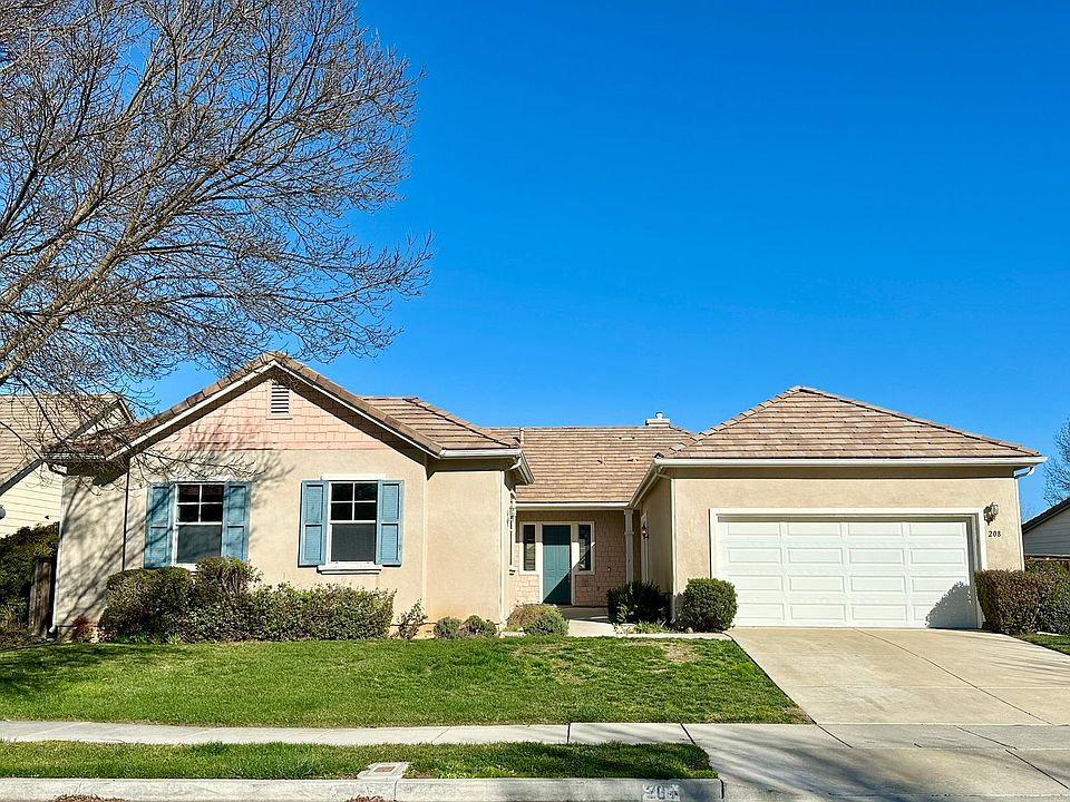 1st image of 208 Silver Oak Dr