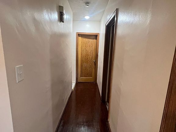 4th image of 1540 N 27th St
