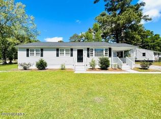 408 Decatur Rd, Jacksonville, NC 28540