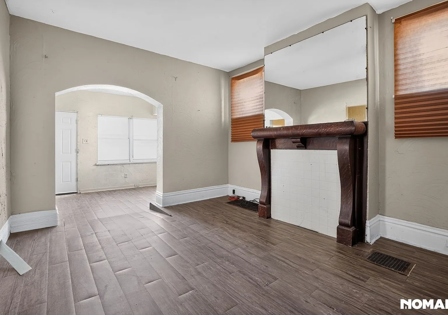 Charming 2BR Duplex in Pittsburgh — Photo 4