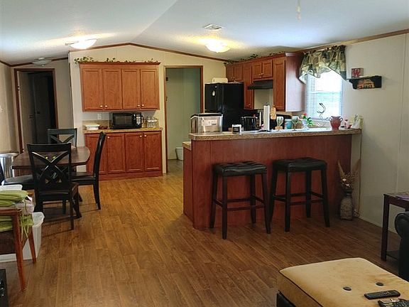 4th image of 334 County Road 428