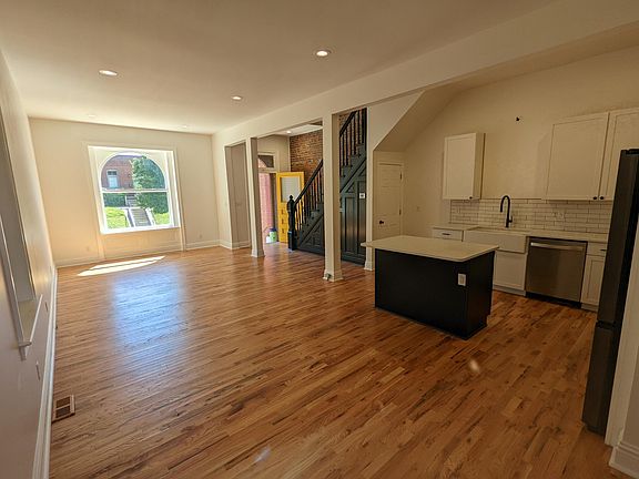 2nd image of 2653 Ann Ave