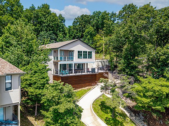 4th image of 34670 Beach Rd