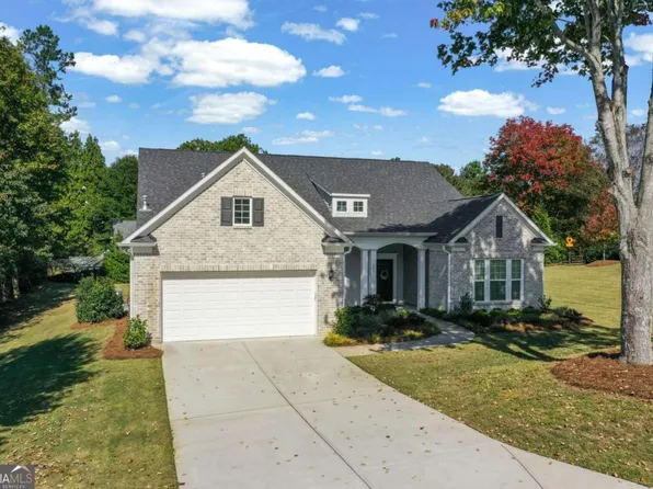 900 Ravenwood Way, Canton, GA 30115