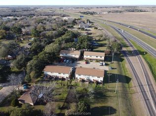 300 Ivy St, Navasota, TX 77868