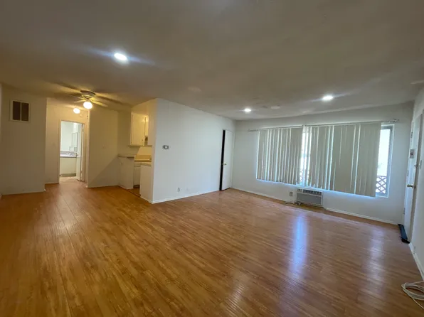 2215 N Beachwood Dr APT 205, Los Angeles, CA 90068