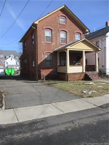 89 Oak Street, Windsor Locks, CT, 06096