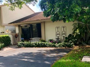 11757 SW 91st Ter, Miami, FL 33186