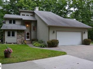 9340 E Creekside Trl, Traverse City, MI 49684