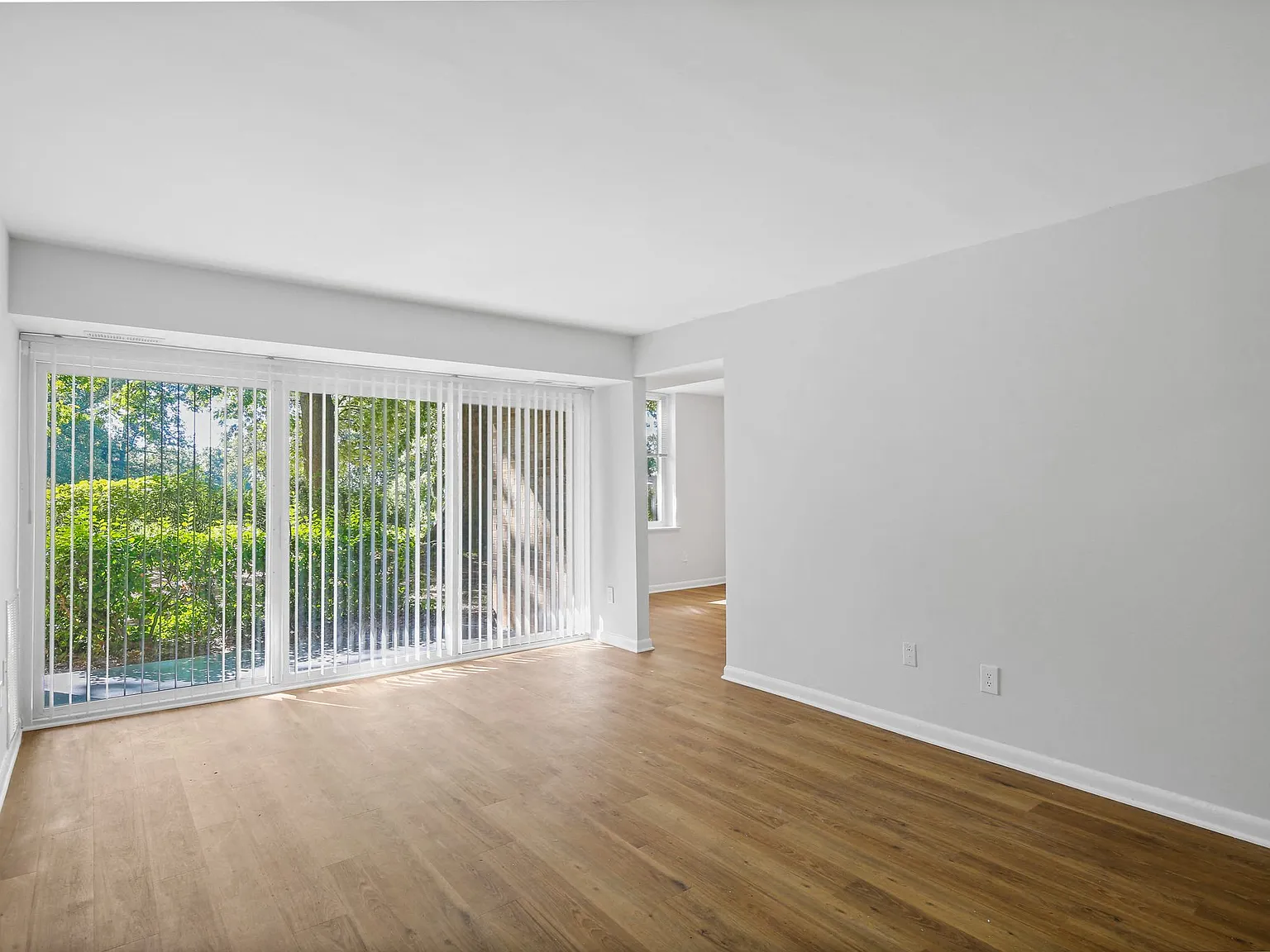 Fairway Apartments — Photo 3