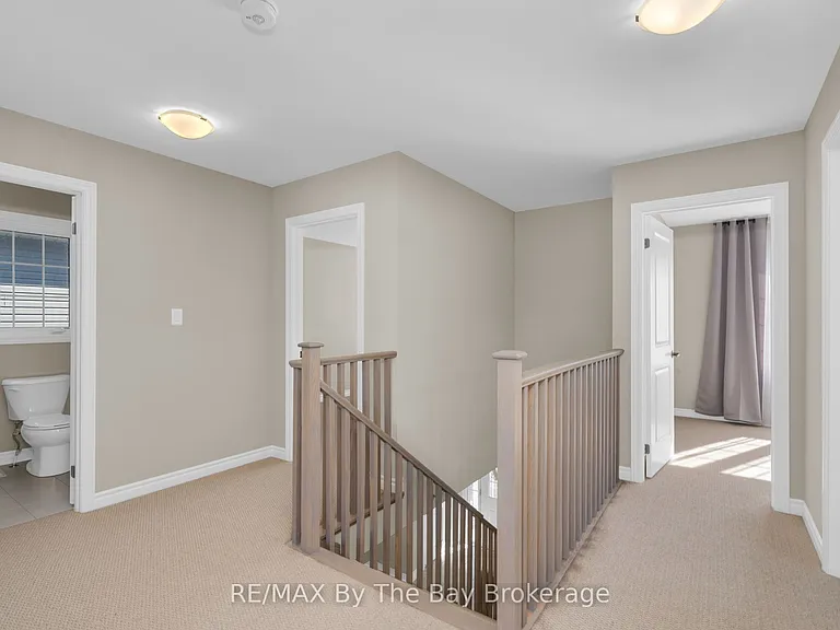 214 Cubitt St — Photo 17