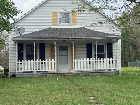 35 Civey Blvd, Bixby, MO 65439