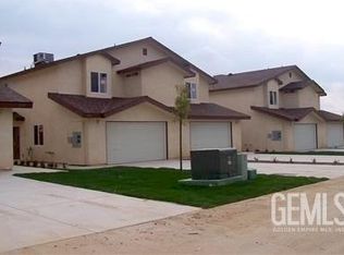 5719 Castlegate Ln, Bakersfield, CA