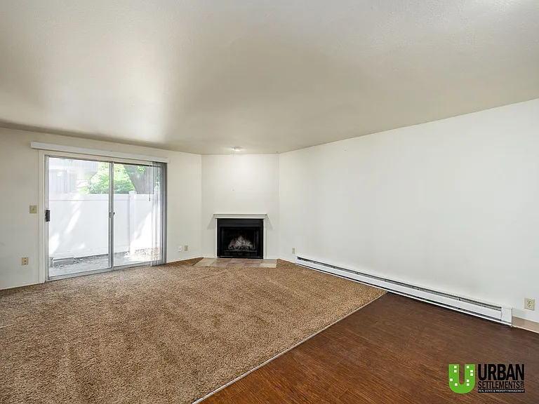 3129 E 29th Ave — Photo 2