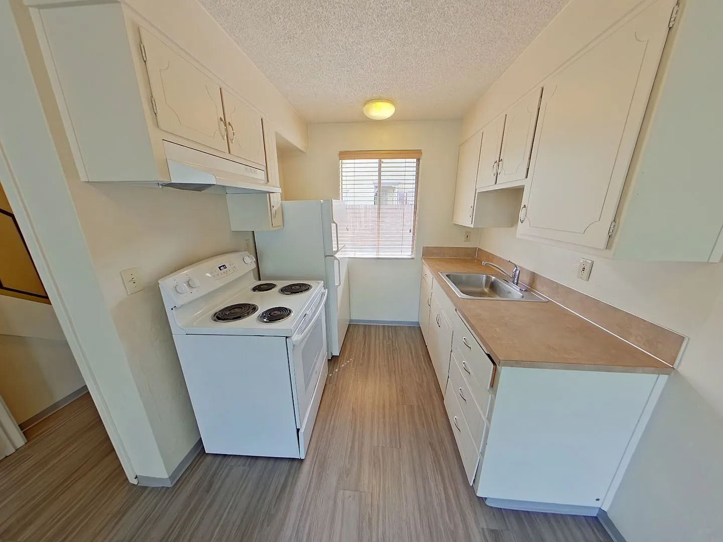 1695 Patterson Street — Photo 3