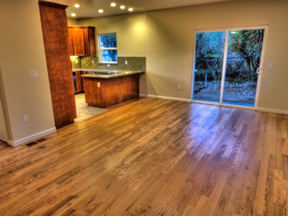 2nd image of 1198 Sherwood Ave
