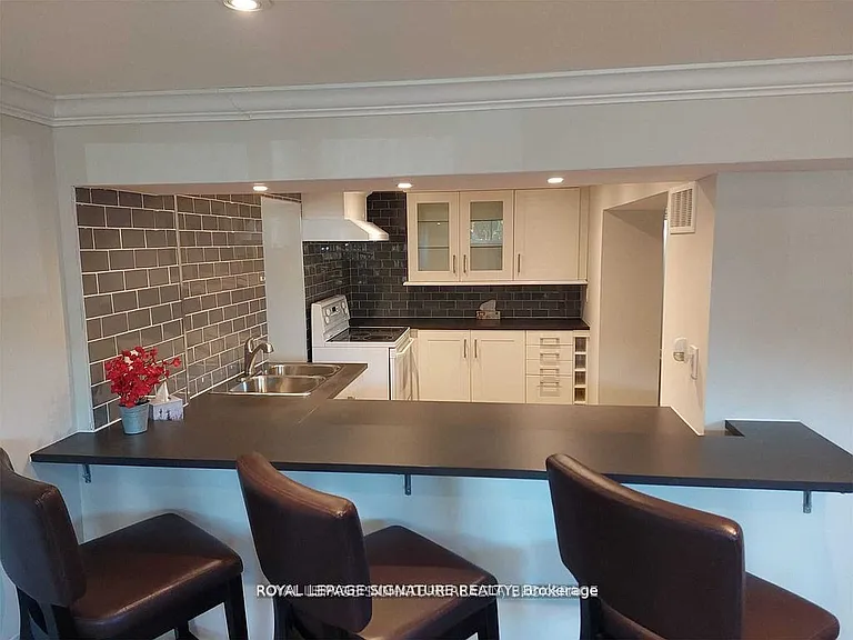 2587 Burslem Rd #BASEMENT — Photo 7