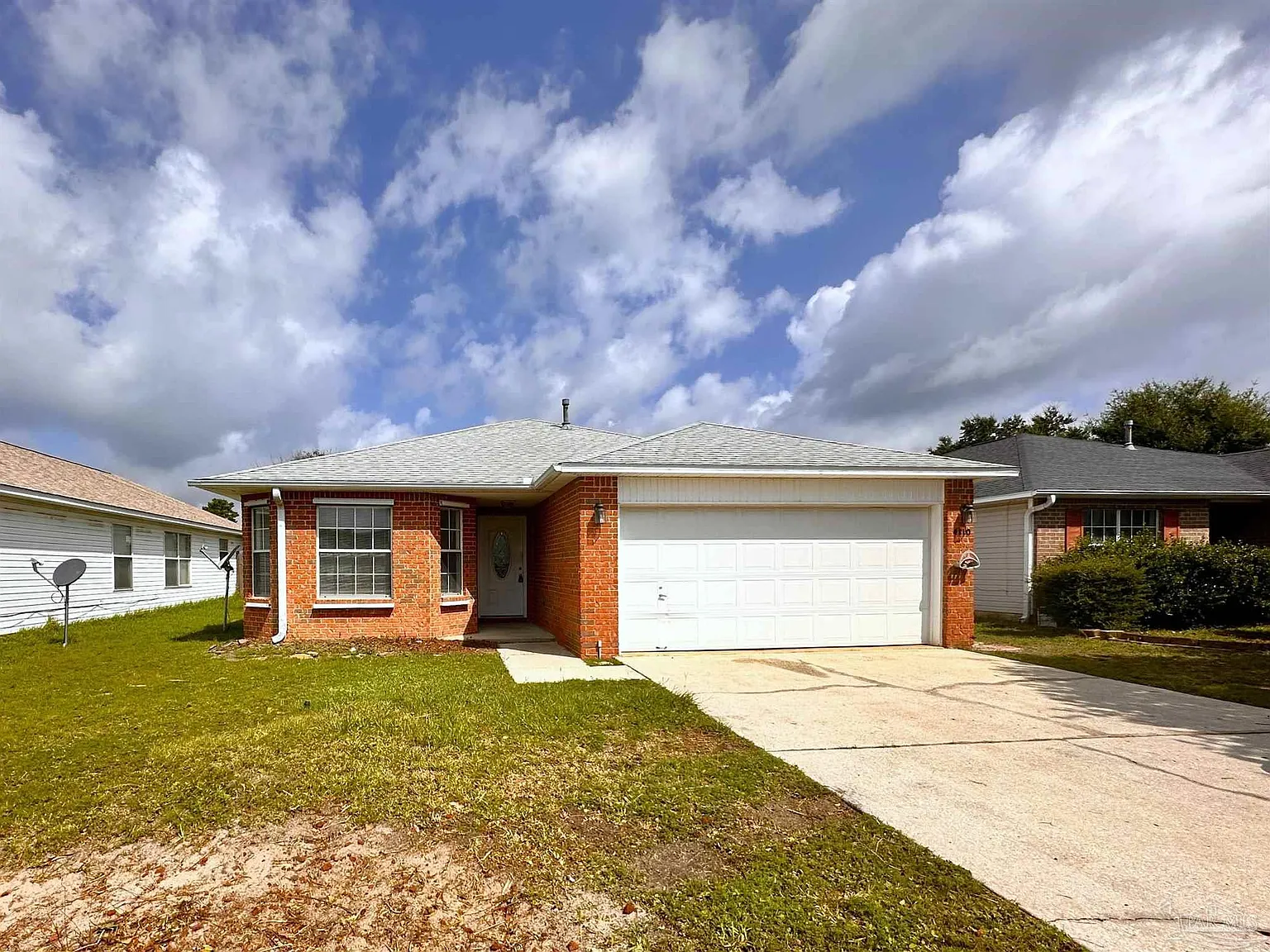 3 bed, 2.0 bath, 1250 sqft, $1,625 — Photo 1