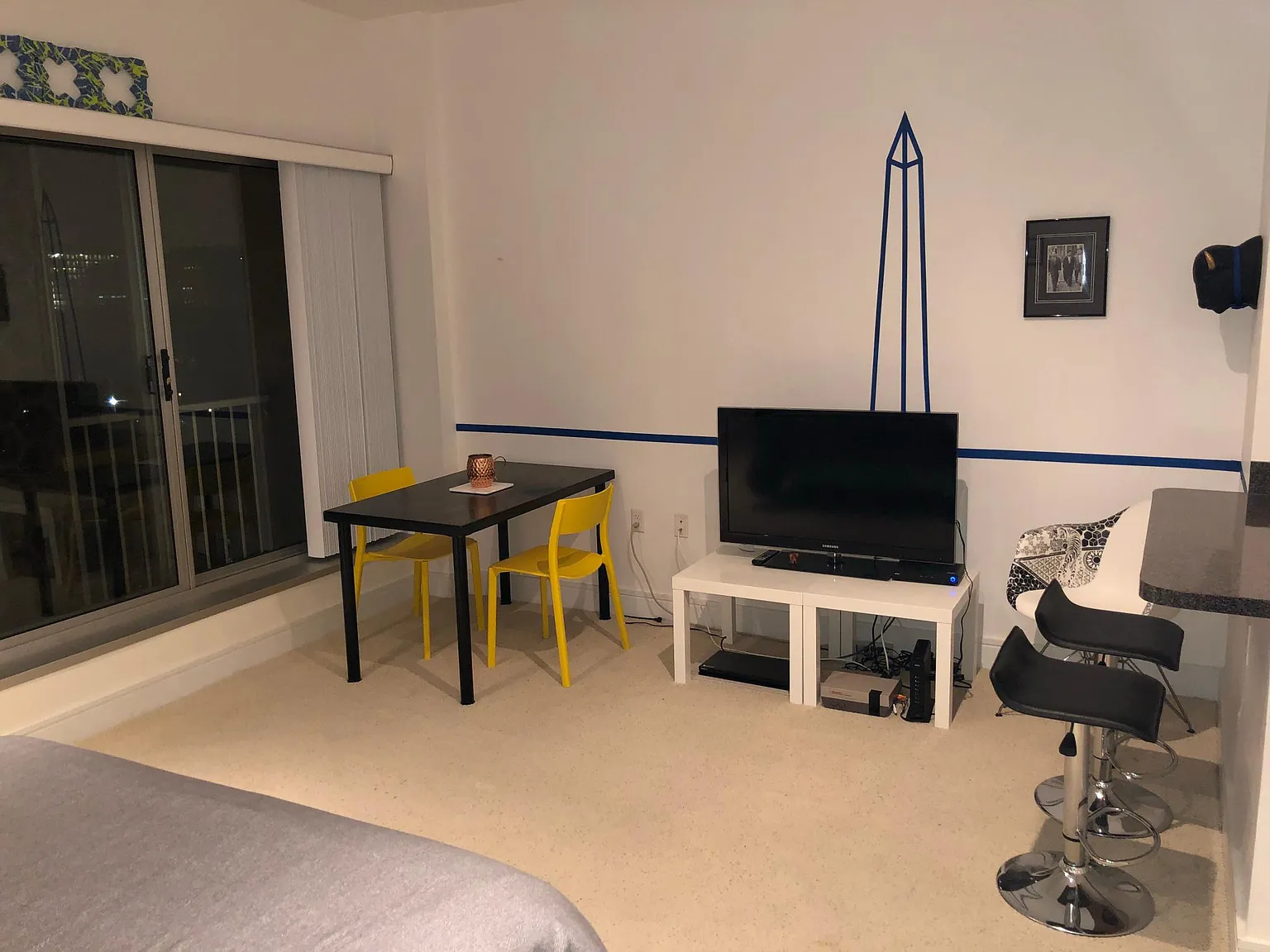 Studio, 500 sqft, $1,950 — Photo 3