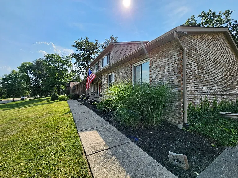3122 Elmwood Dr — Photo 3