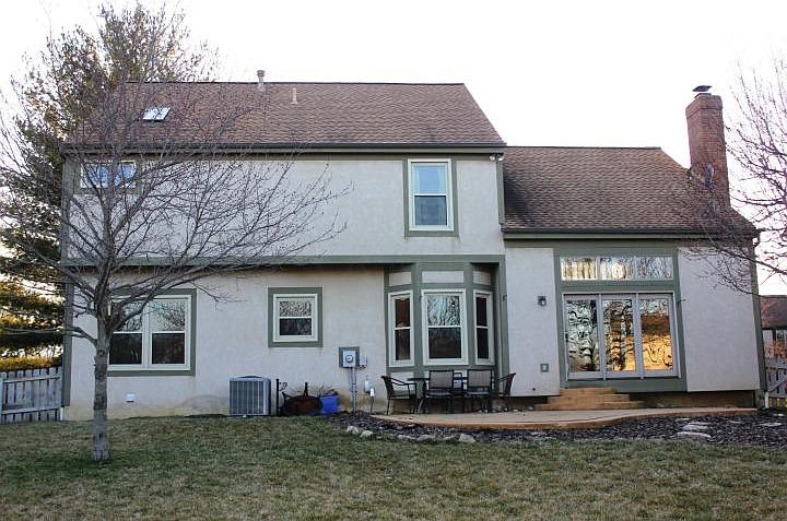 1st image of 4706 Riverwood Dr