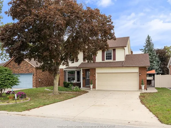 1316 Carriage Ln, Lasalle, ON N9H 1Z9
