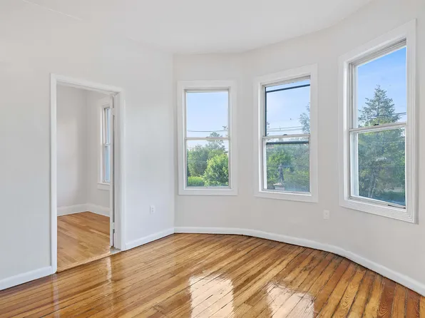 313 23rd Street image 4 of 17