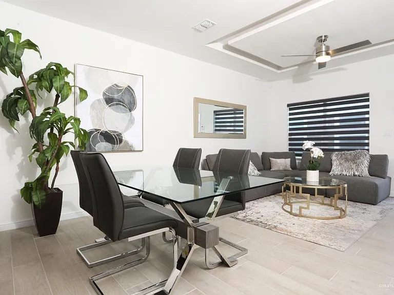 901 Yuma Ave #1806 — Photo 4