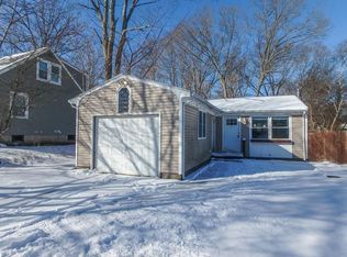 32 Sims Ave, Seekonk, MA 02771