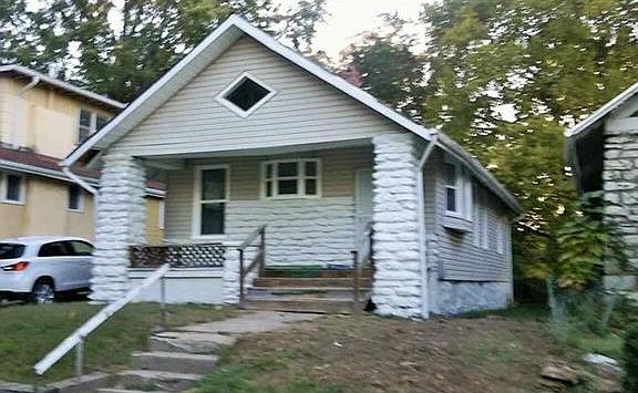 2nd image of 2541 Mersington Ave