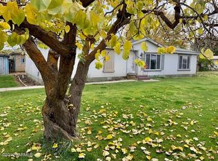 1091 Buena Loop Rd, Zillah, WA 98953