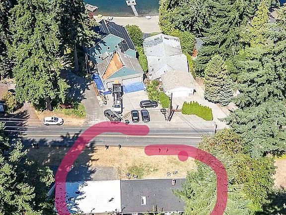 5th image of 217 Lake Louise Dr SW #B