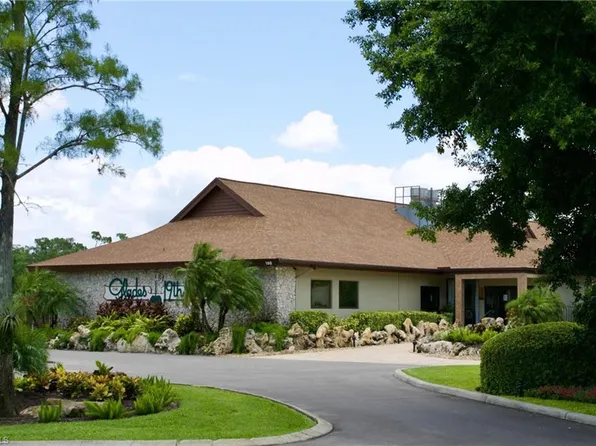256 Palm Dr APT 6, Naples, FL 34112