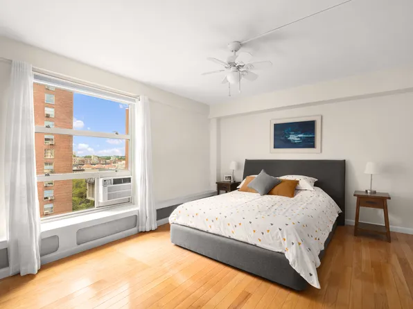 80 La Salle Street image 4 of 16