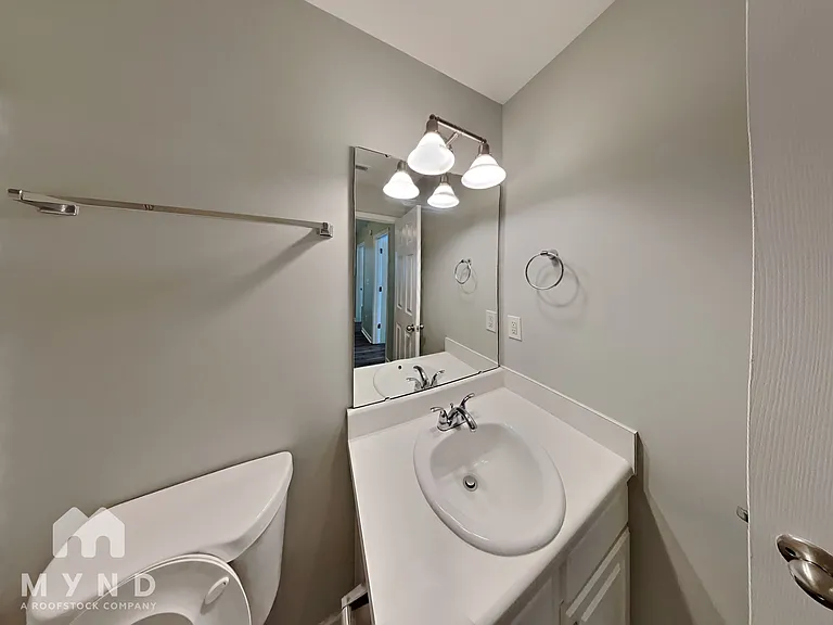 2023 Swimming Hole Cir — Photo 21