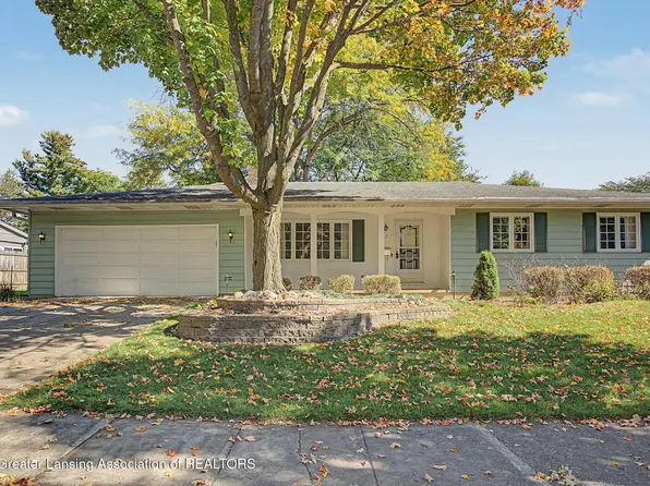 1921 Briarwood Dr, Lansing, MI 48917
