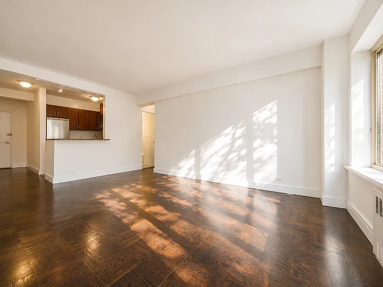 35 E 35th St #6A — Photo 7