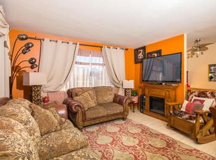 418 Flower St, Anchorage, AK 99508