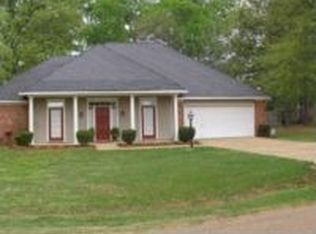 210 Elm Dr, Jackson, MS 39212