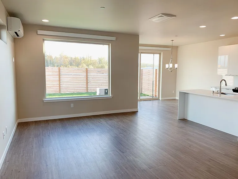 4844 Springside St — Photo 3