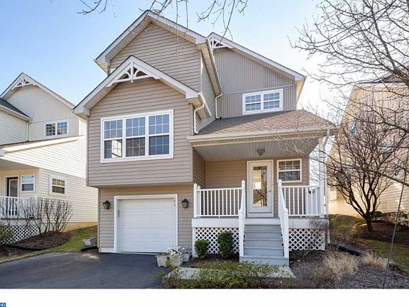 2nd image of 1619 Briarwood Dr #125