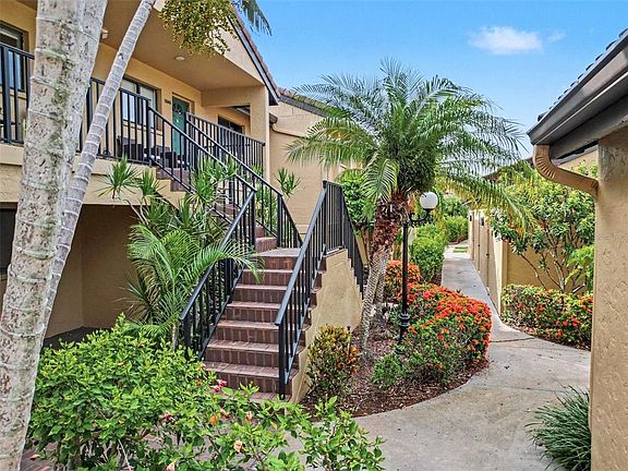3rd image of 5652 ASHTON LAKE DRIVE #5652