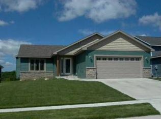 1369 Century Point Ln NE, Rochester, MN 55906