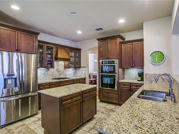 5th image of 1113 Annalea Cove Dr