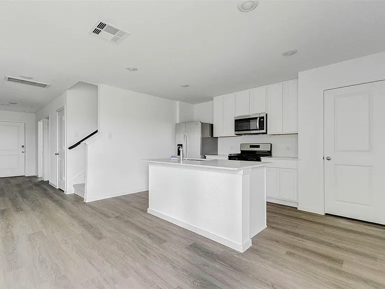 3081 Alder Flower Dr — Photo 6
