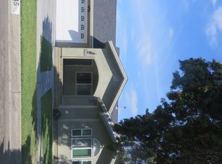 2545 E 220th St, Carson, CA 90810