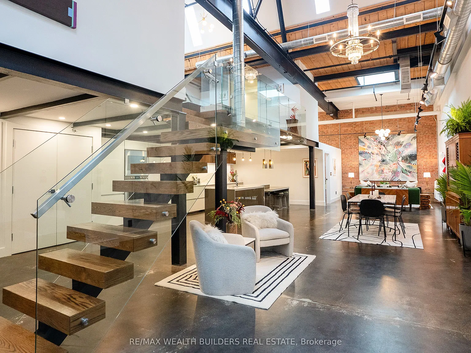 4 bed, $6,250 — Photo 3