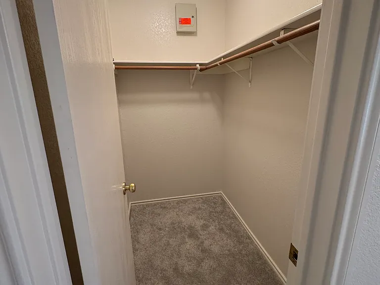 1404 Carriage Hills Trl — Photo 12
