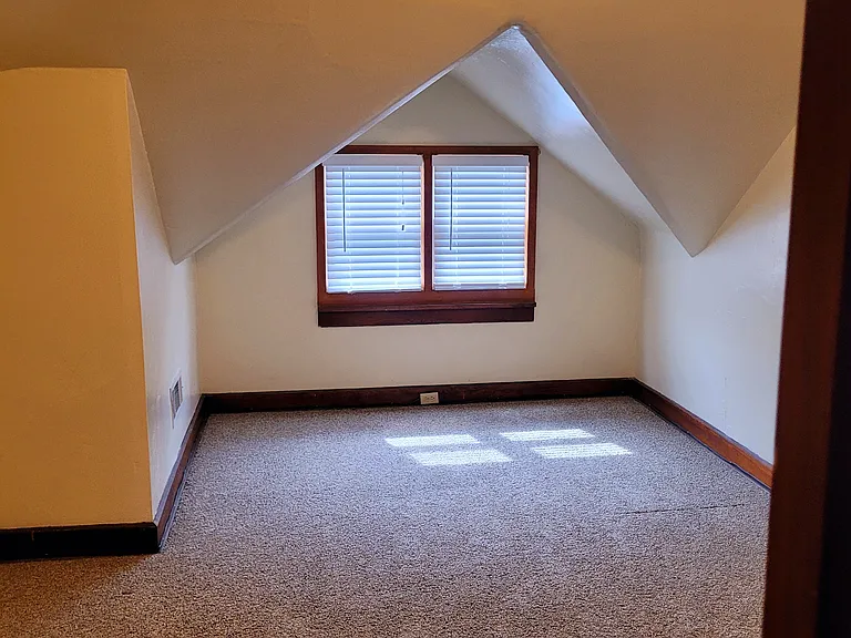 3rd floor bedroom