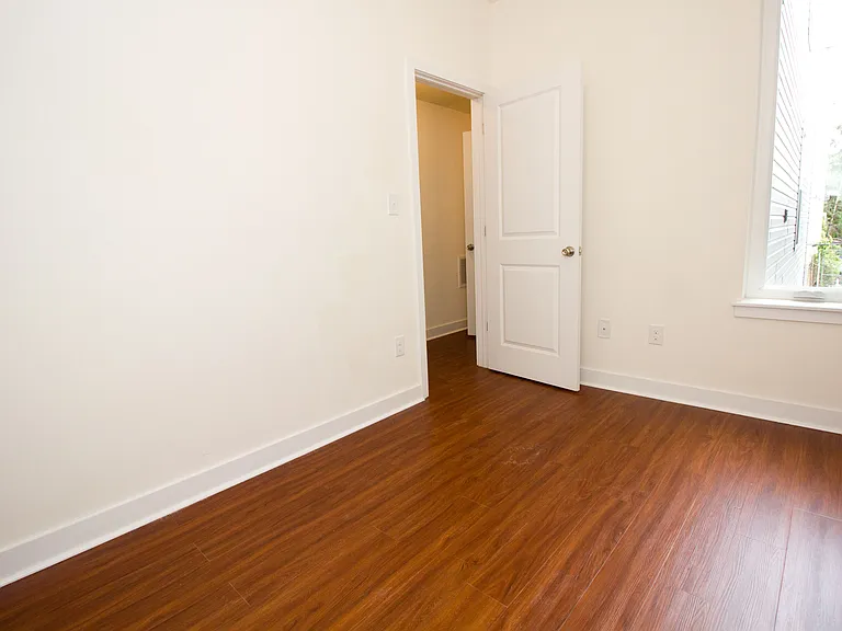 6044 Market St #3 — Photo 5